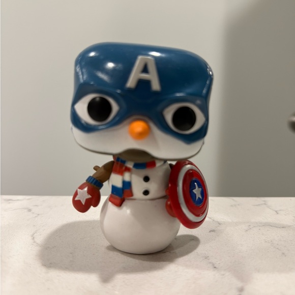 Funko Pop Wonder Woman and Captain America Figures - Picture 4 of 4